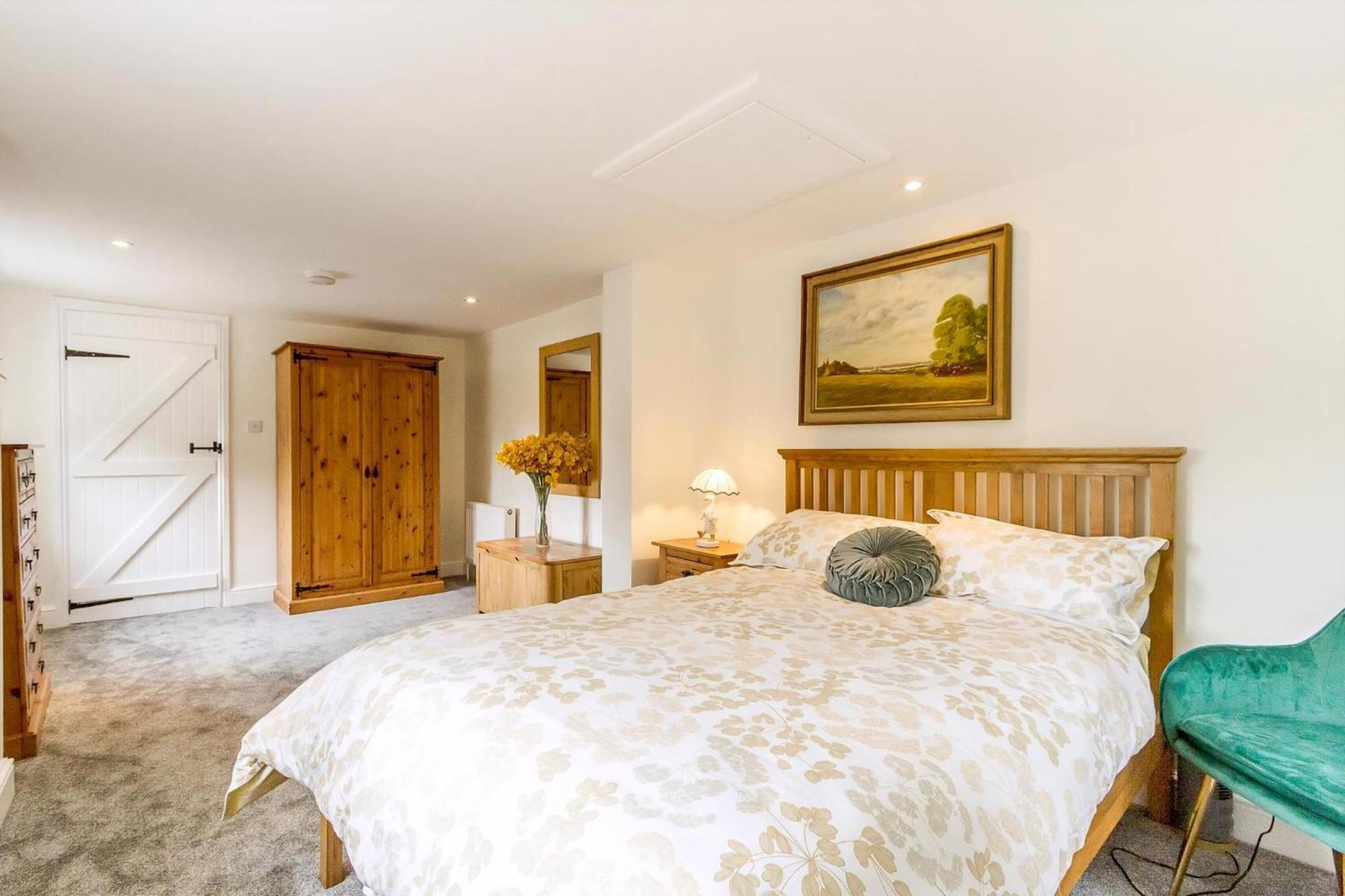 Cottage In Norfolk Sleeps 23 - Private Pool, Fishing Lake, Hot Tub Ref 99008Sc Hockham 외부 사진